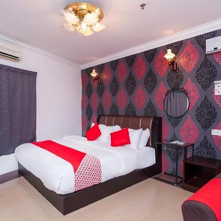 Super Oyo 1114 Neo Pegasus Hotel Segamat Exteriér fotografie